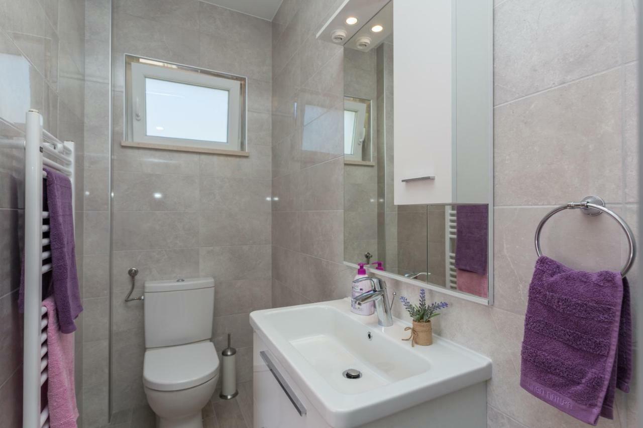 Apartment & Room Ladisic Orasac Exterior photo
